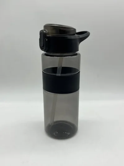 كوب 700 مل بغطاء وشفاطة 700 ml — KT-D2ADF47B
